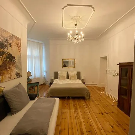 My Little Castle - Central Apartment